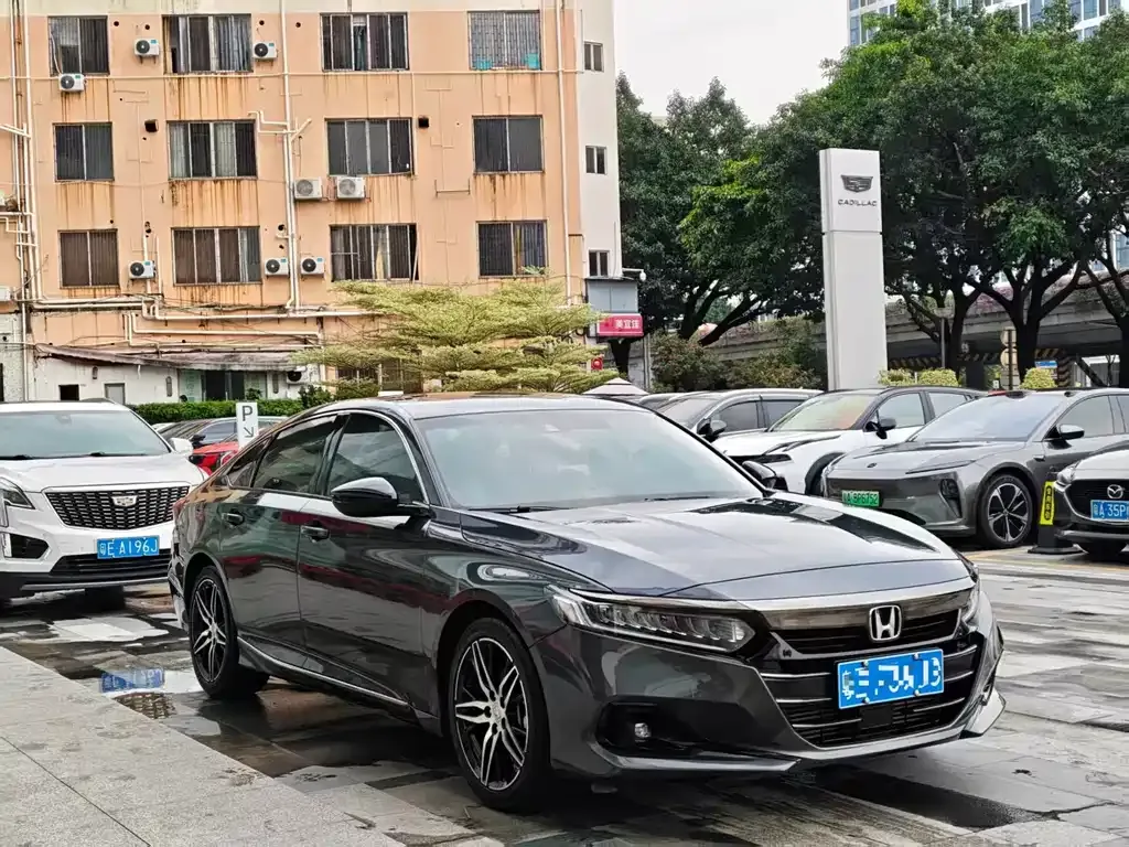 Honda Accord — фото 6