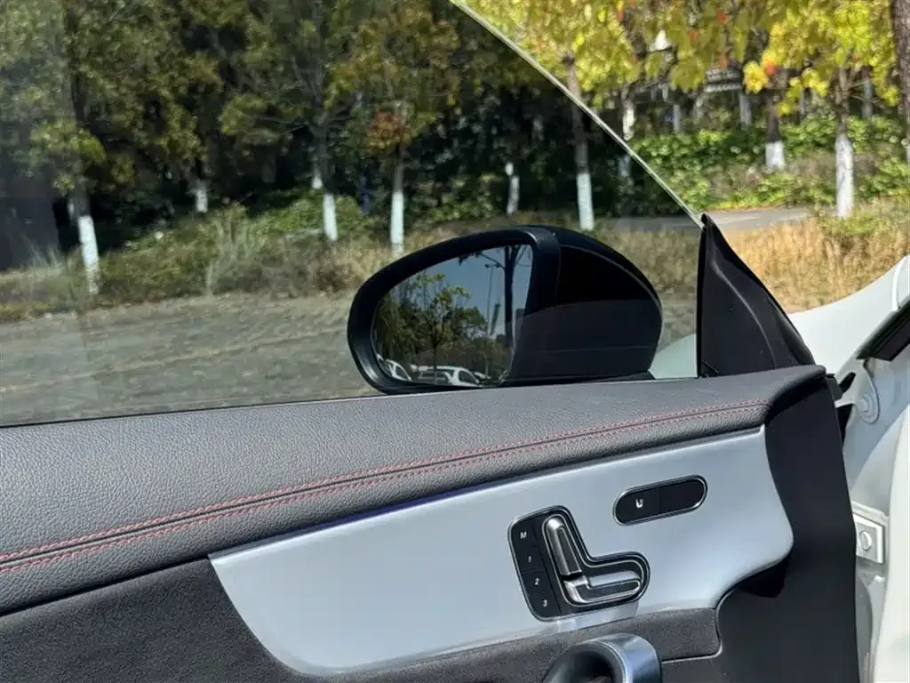 Mercedes-Benz CLA (Import) — фото 4