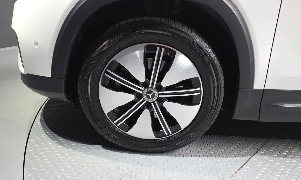 Mercedes-Benz EQB 2023 из KR, фото 8