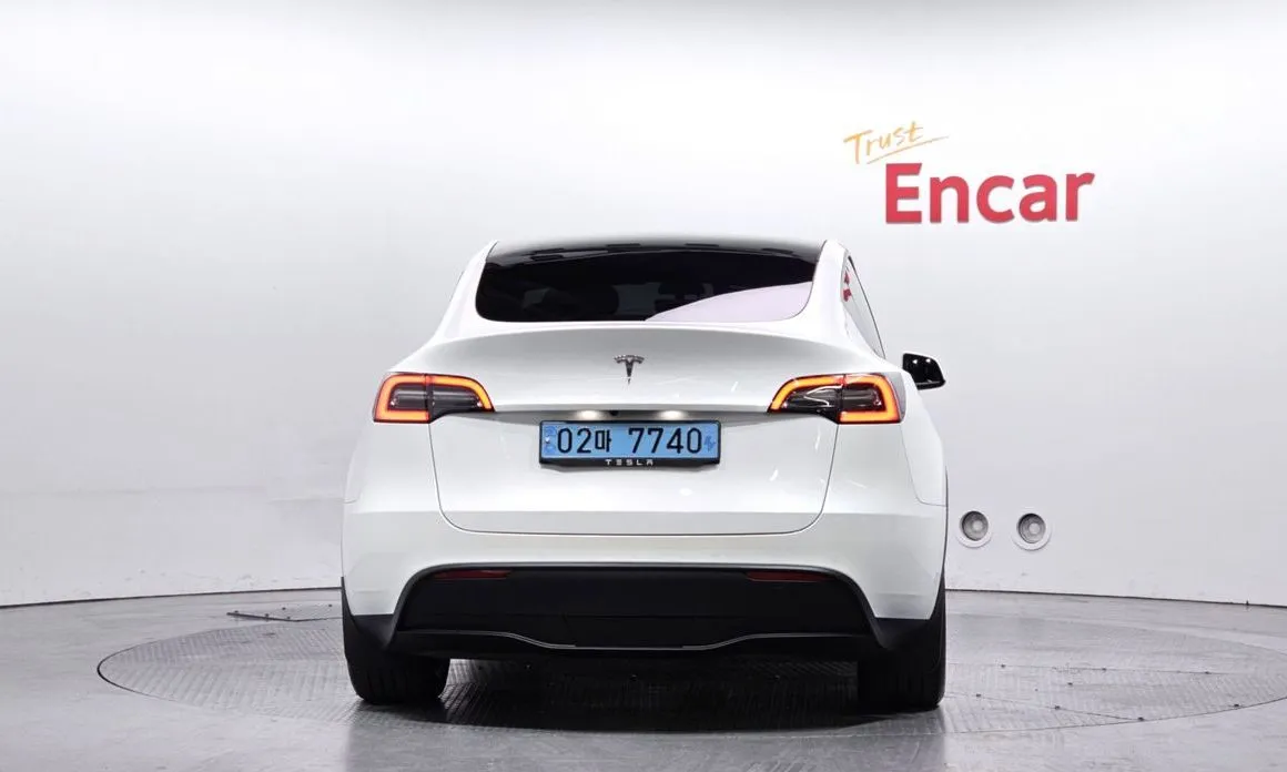 Tesla Model Y — фото 2
