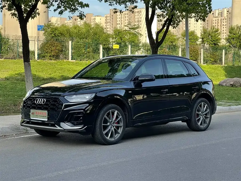 Audi Q5L 2023 из CN, фото 1