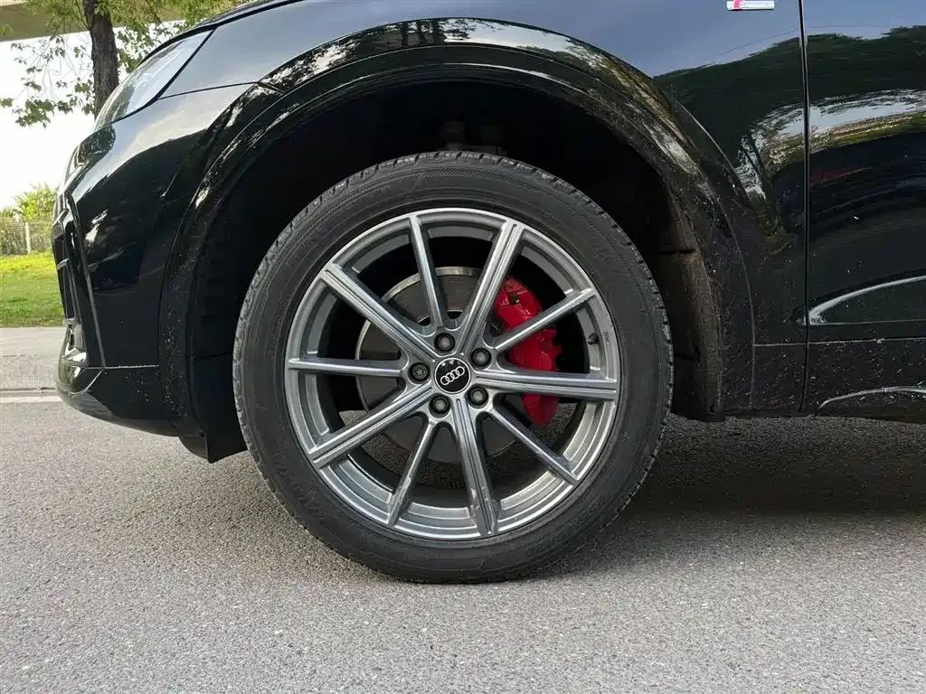 Audi Q5L 2023 из CN, фото 9