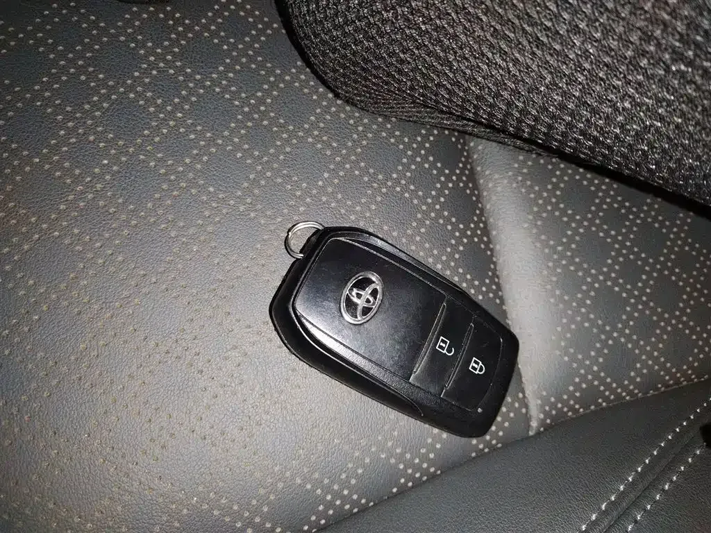 Toyota bZ3 — фото 10