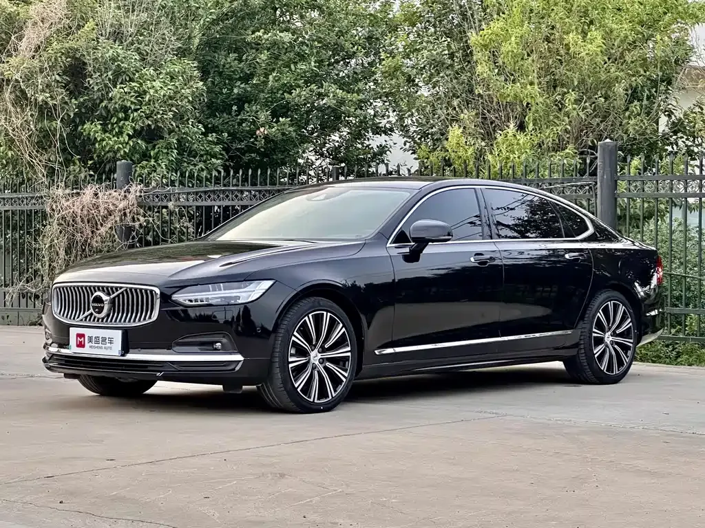 Volvo S90 — фото 1