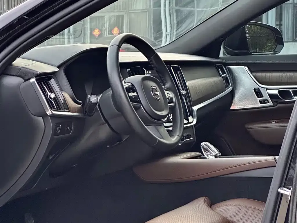 Volvo S90 — фото 2
