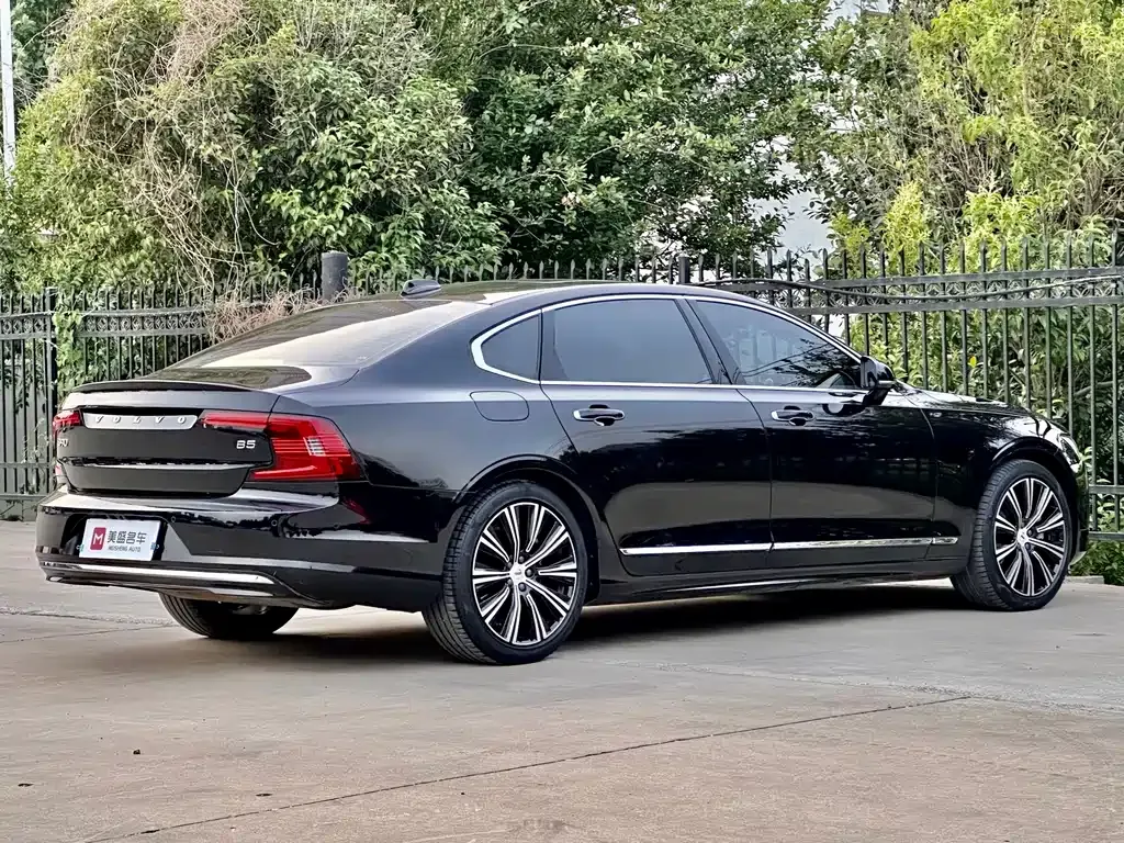 Volvo S90 — фото 8
