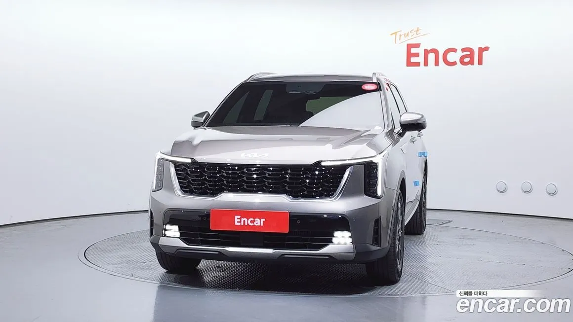 Kia Sorento — фото 4