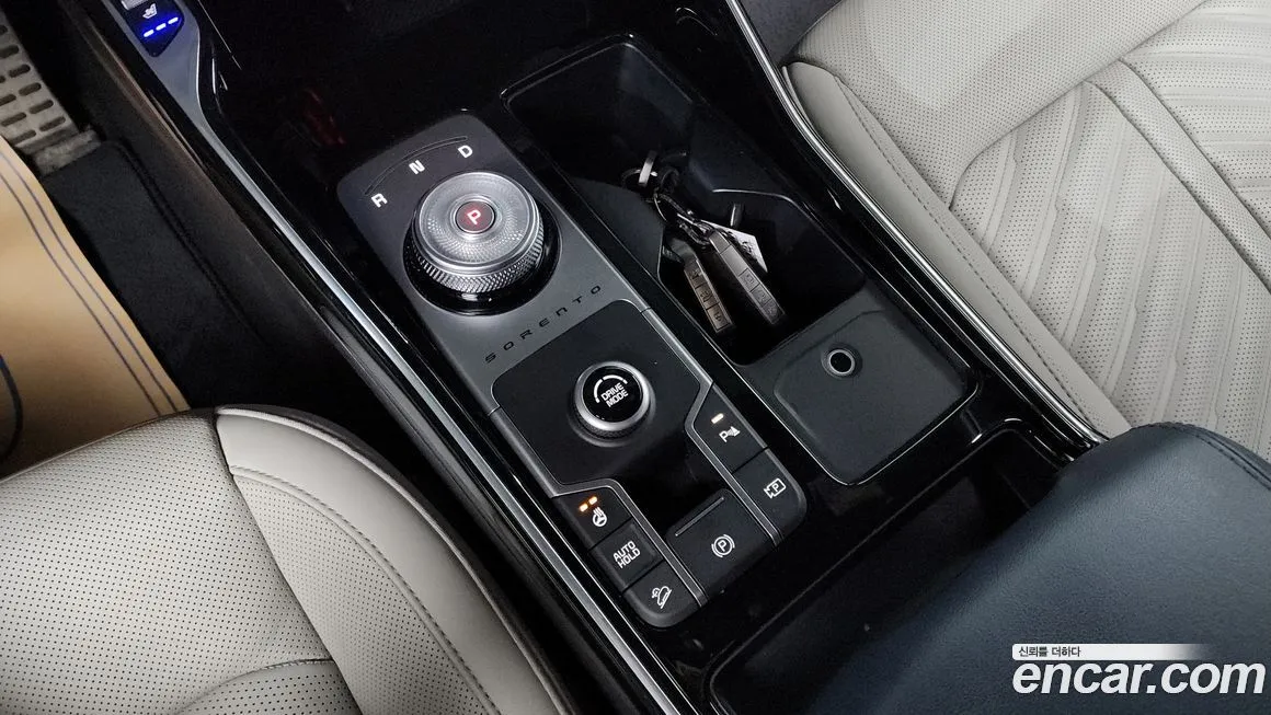 Kia Sorento — фото 10