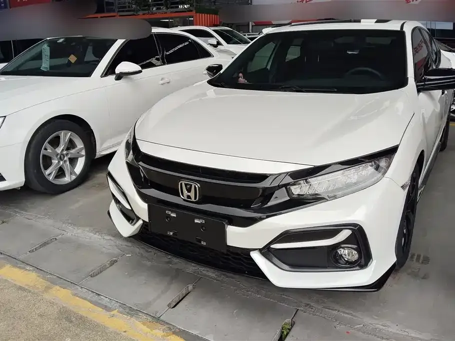 Honda Civic — фото 1