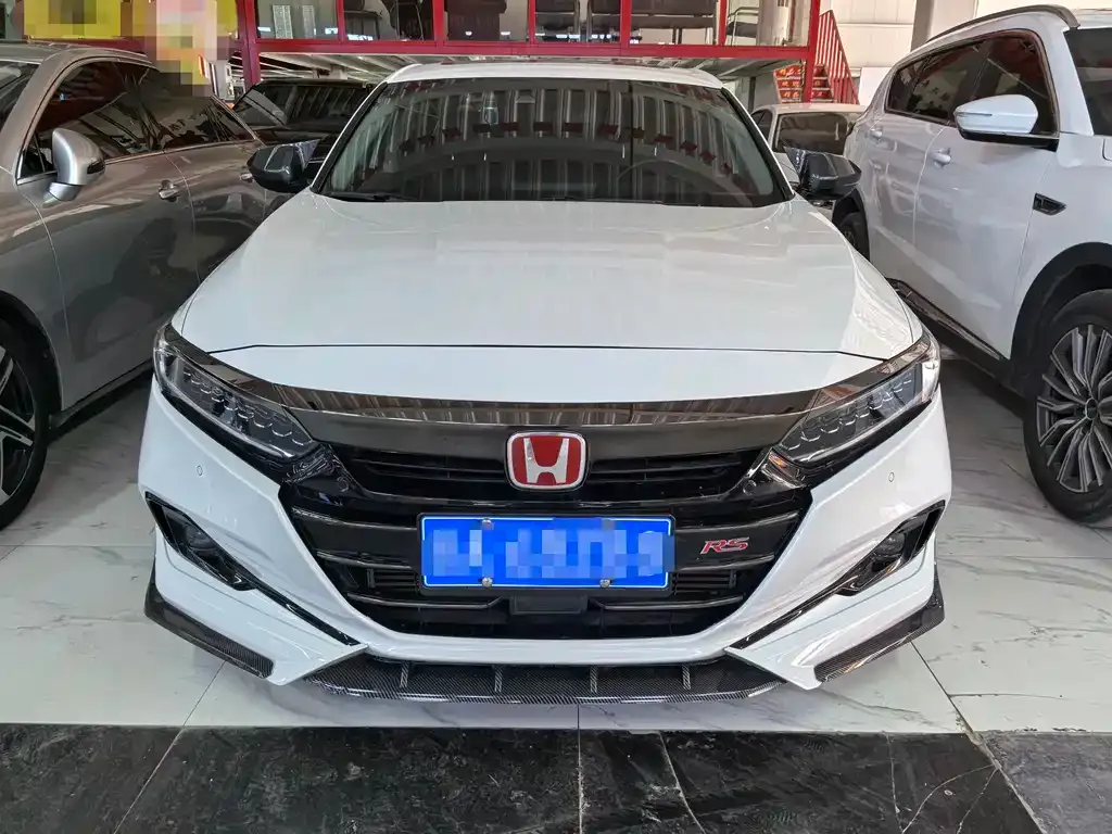 Honda Accord — фото 7