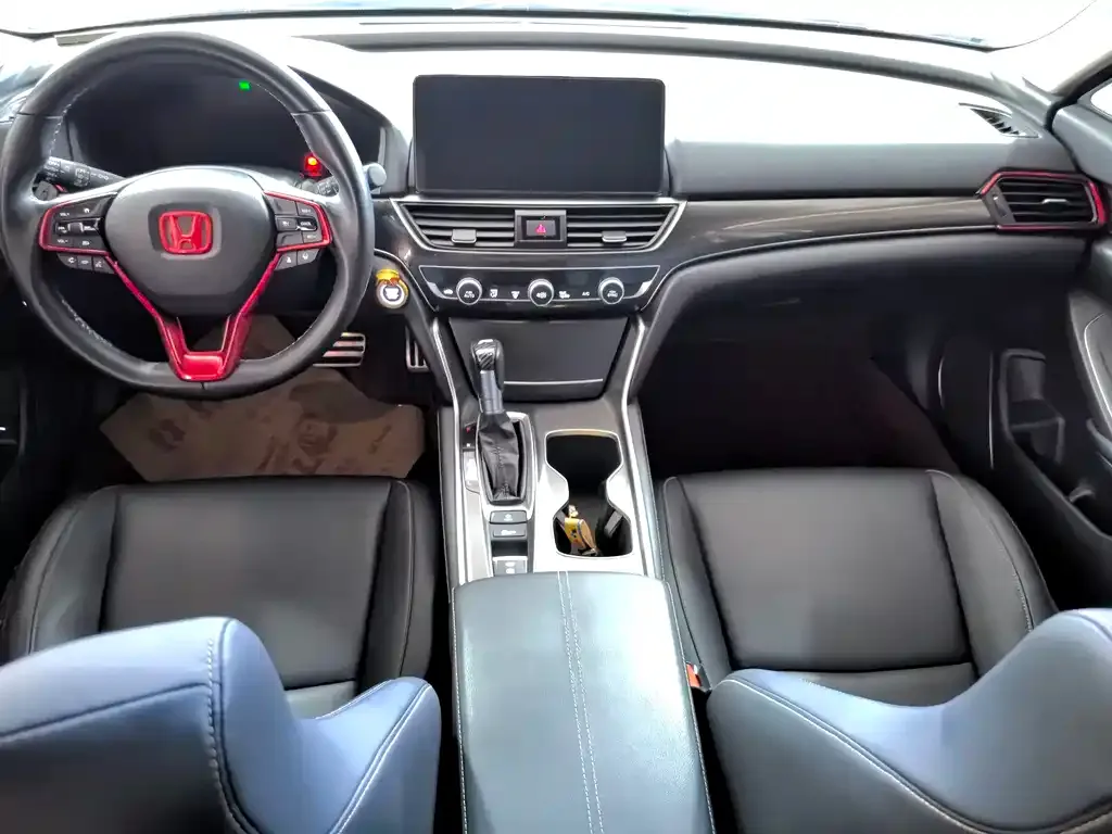 Honda Accord — фото 6