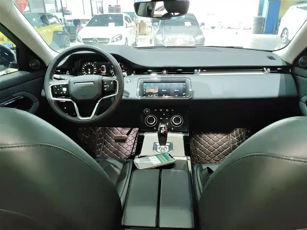 Land Rover Evoque — фото 7