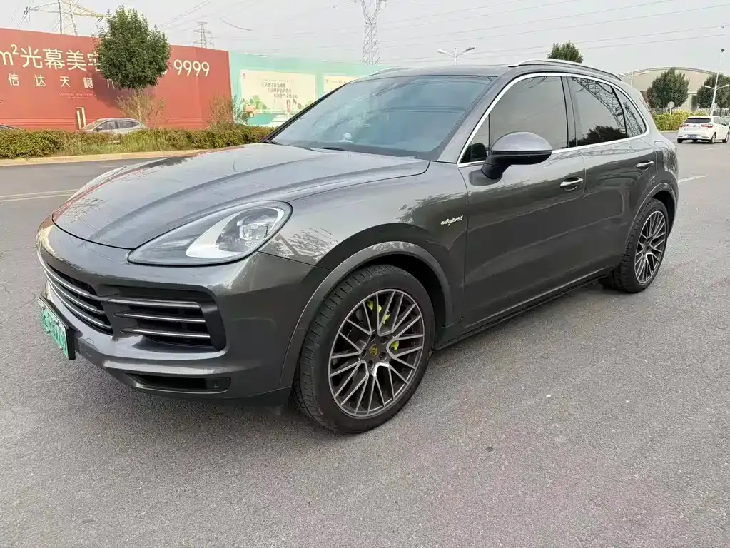 Porsche Cayenne Hybrid