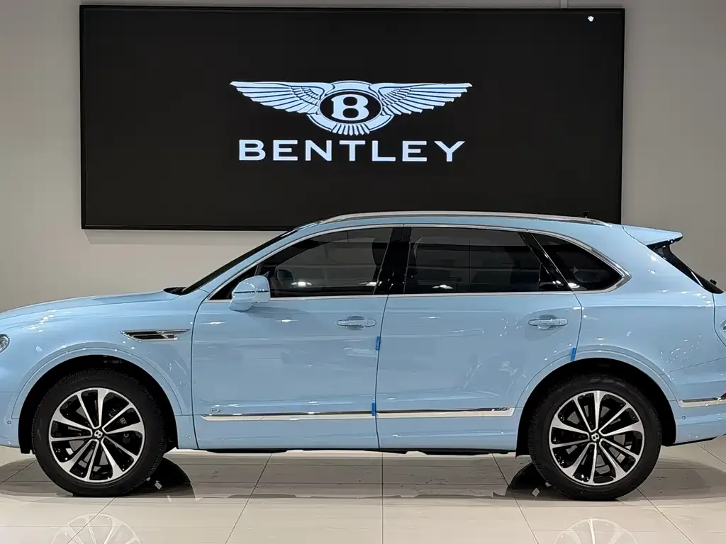 Bentley Bentayga — фото 8