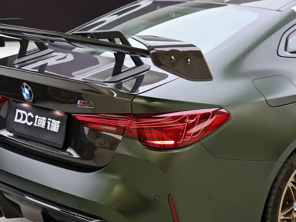 BMW M4 — фото 10