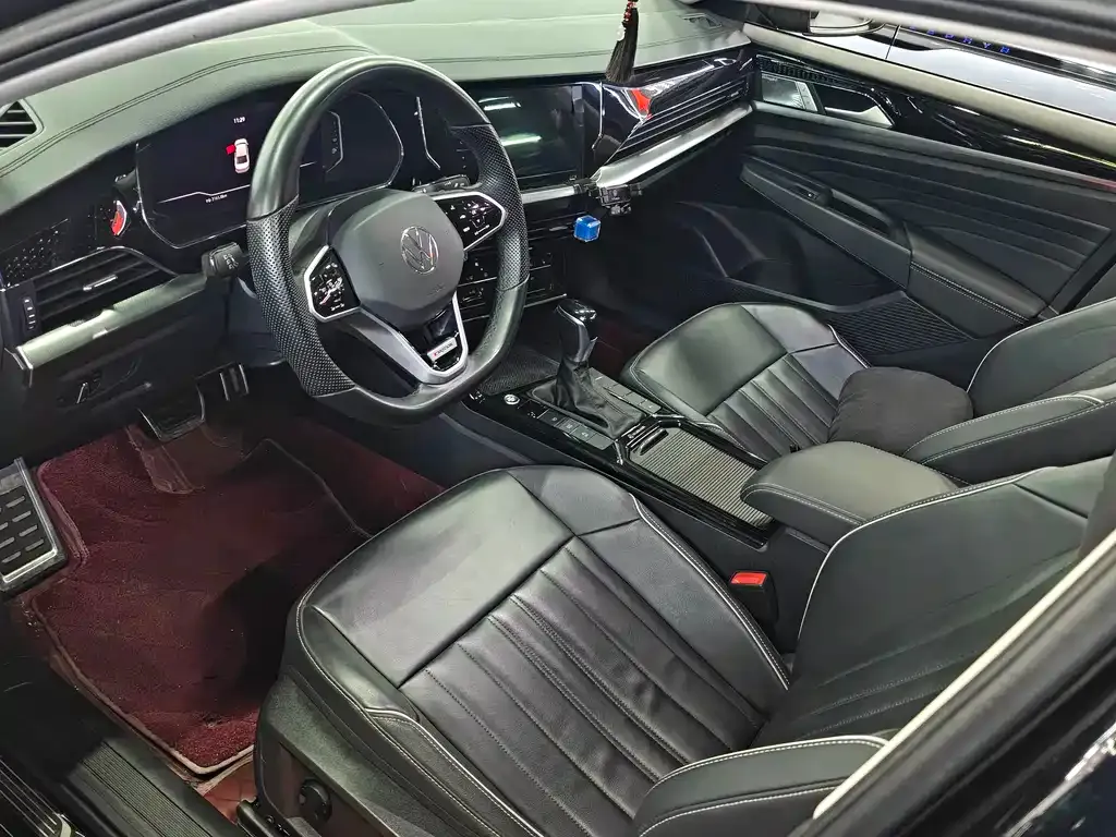 Volkswagen Passat 2024 из CN, фото 3