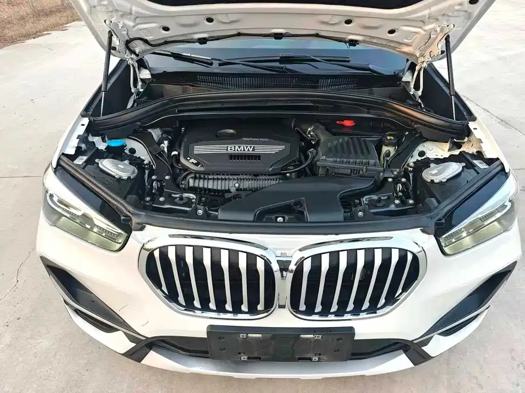 BMW X1 — фото 10