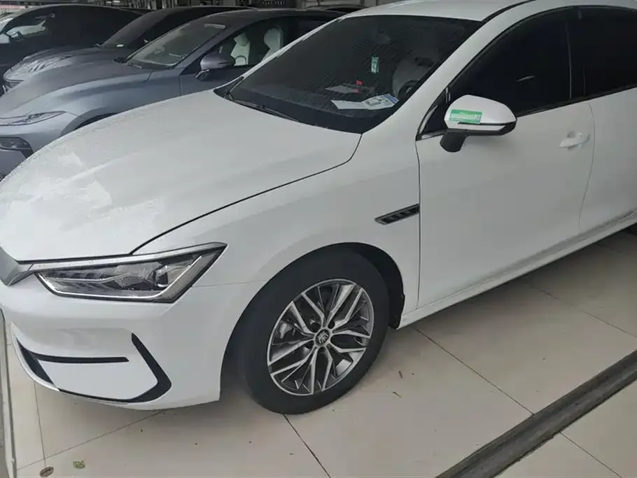 BYD Qin PLUS — фото 1