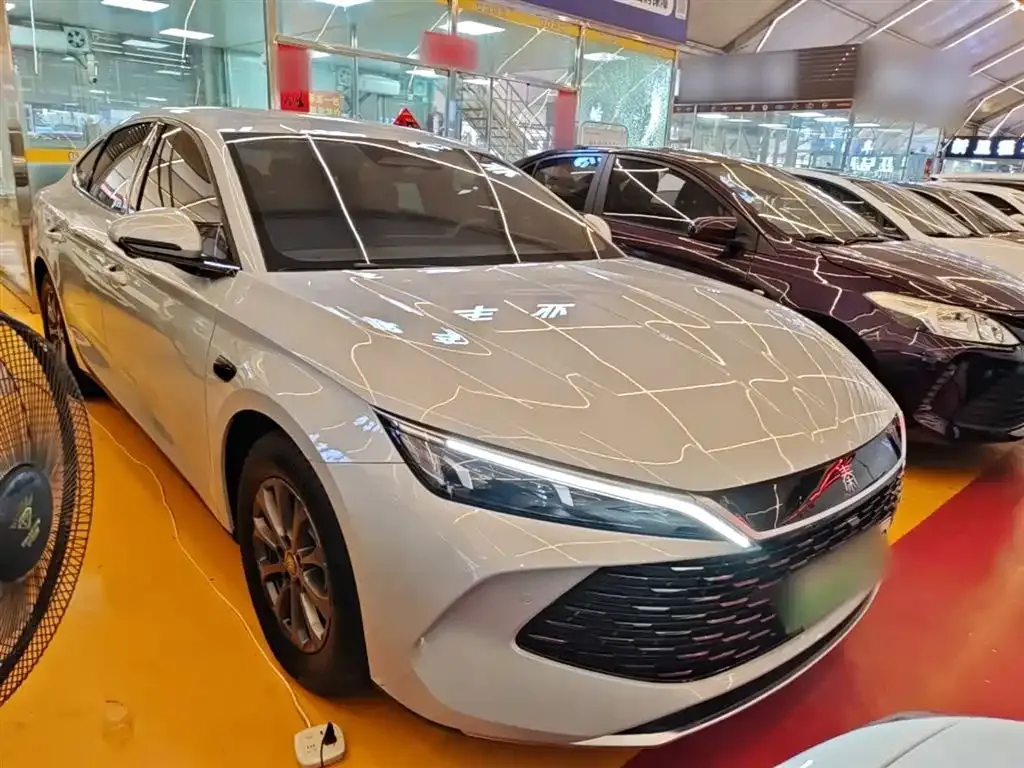 BYD Qin L — фото 9