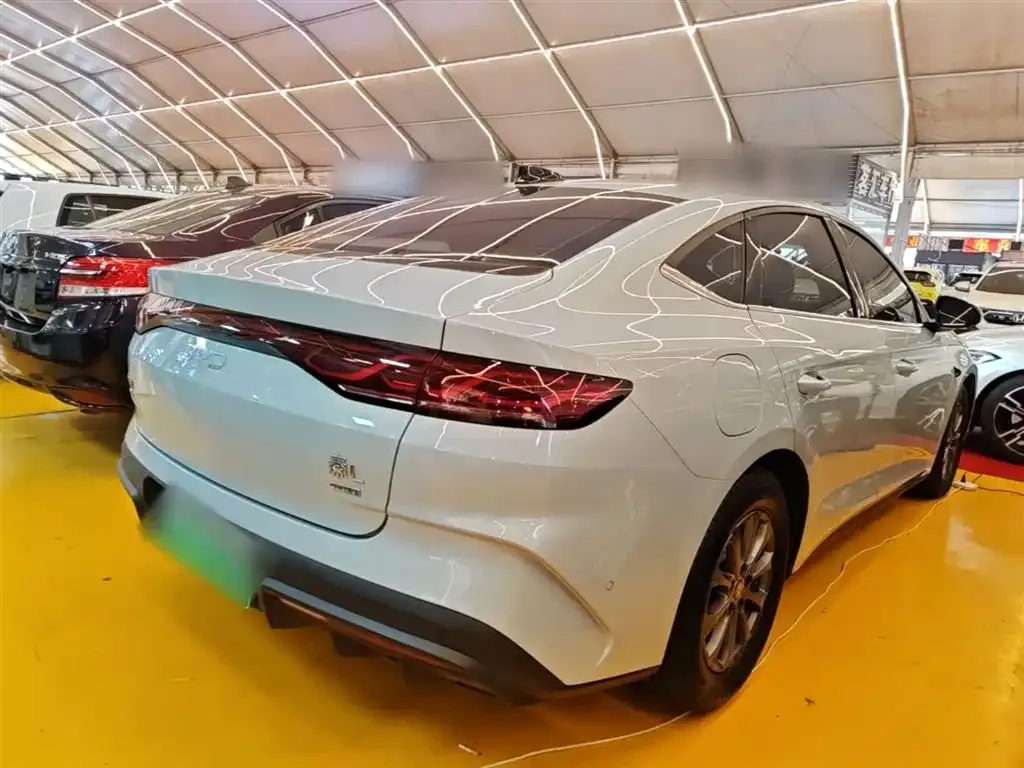 BYD Qin L — фото 6