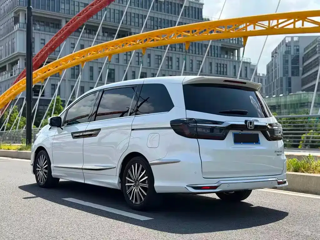 Honda Elysion 2022 из CN, фото 8
