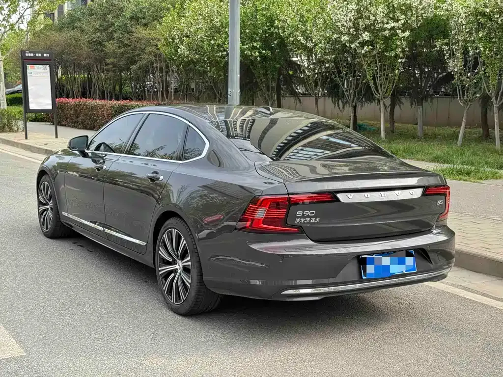Volvo S90 — фото 7