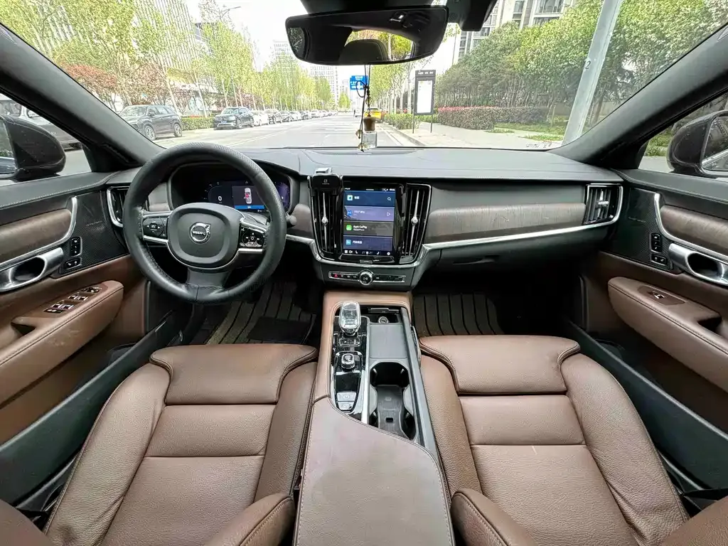Volvo S90 — фото 3