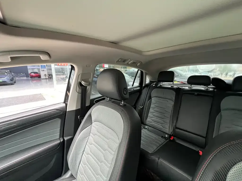 Volkswagen Tiguan X 2022 из CN, фото 7