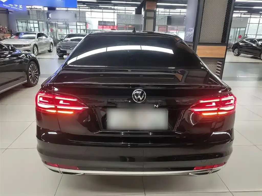 Volkswagen Phideon — фото 3