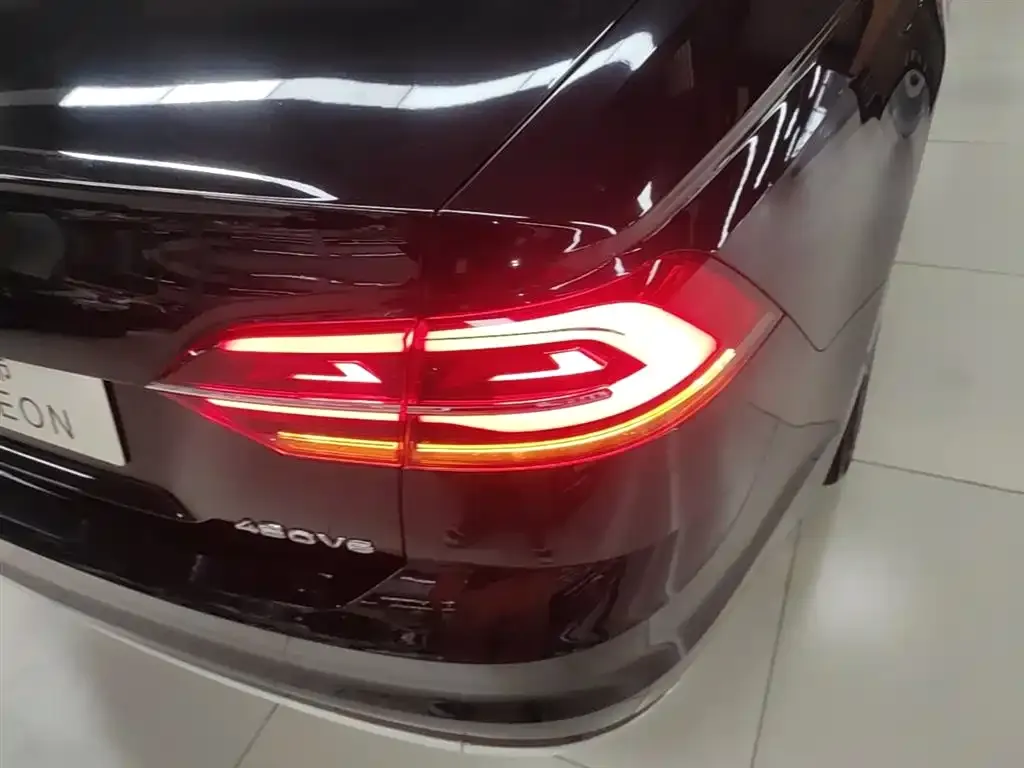 Volkswagen Phideon — фото 6