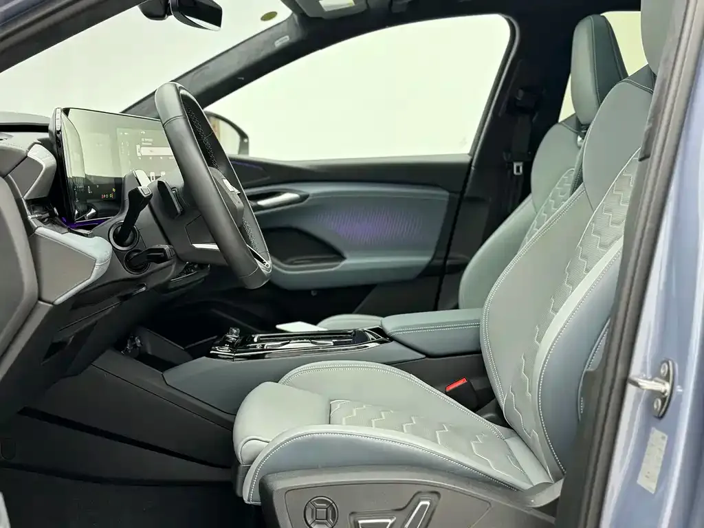 Audi Q6L e-tron 2025 из CN, фото 10