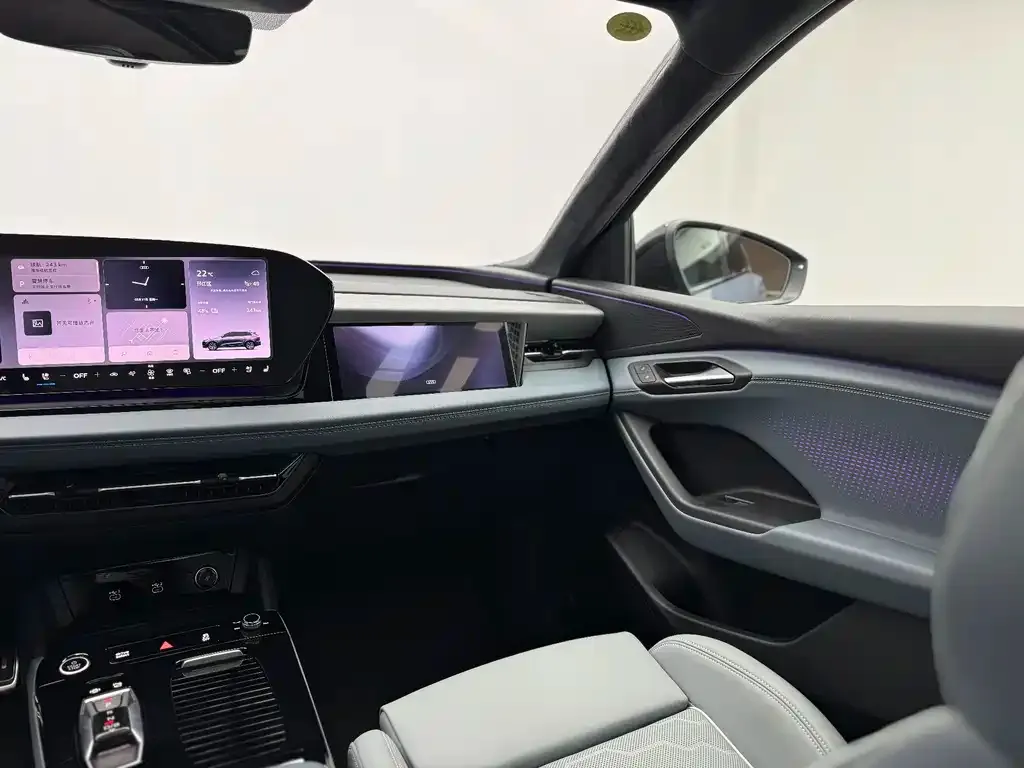 Audi Q6L e-tron 2025 из CN, фото 2