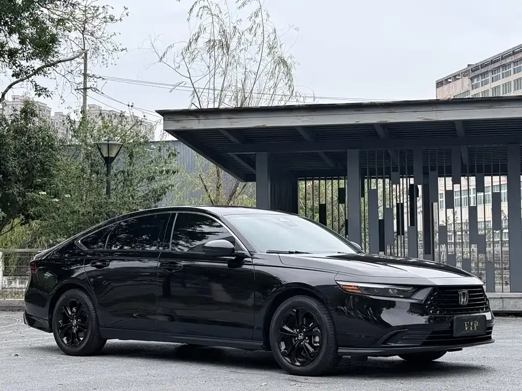 Honda Accord — фото 8
