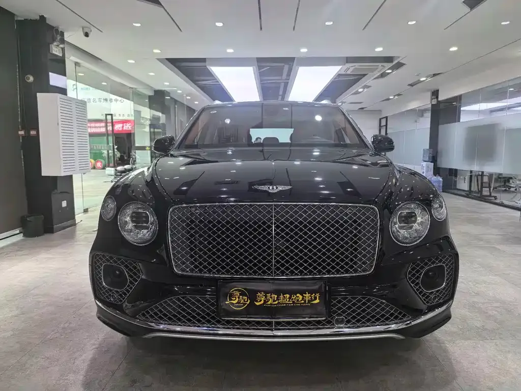 Bentley Bentayga 2021 из CN, фото 3