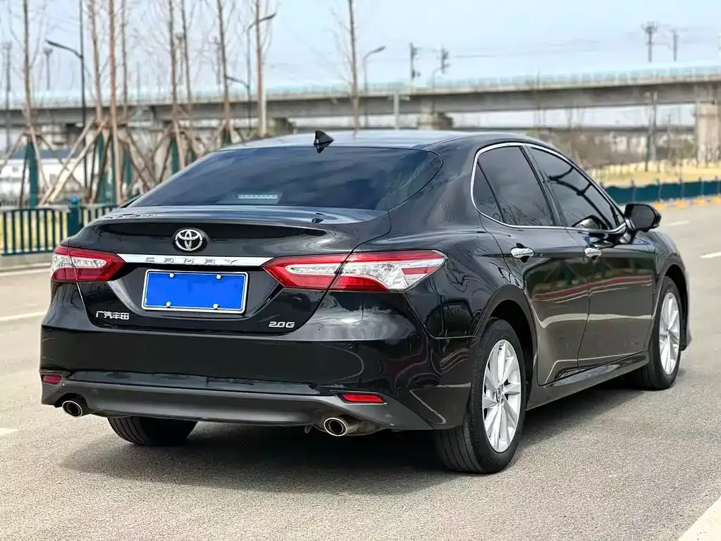Toyota Camry 2023 из CN, фото 7