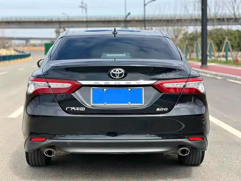 Toyota Camry 2023 из CN, фото 2