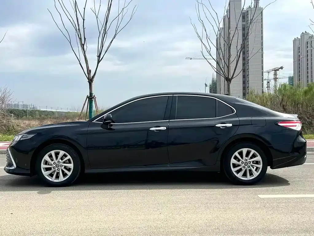 Toyota Camry 2023 из CN, фото 3