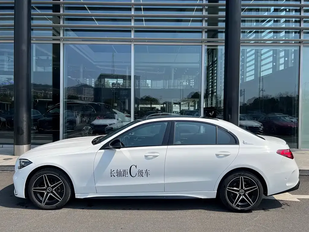 Mercedes-Benz C-Class — фото 2