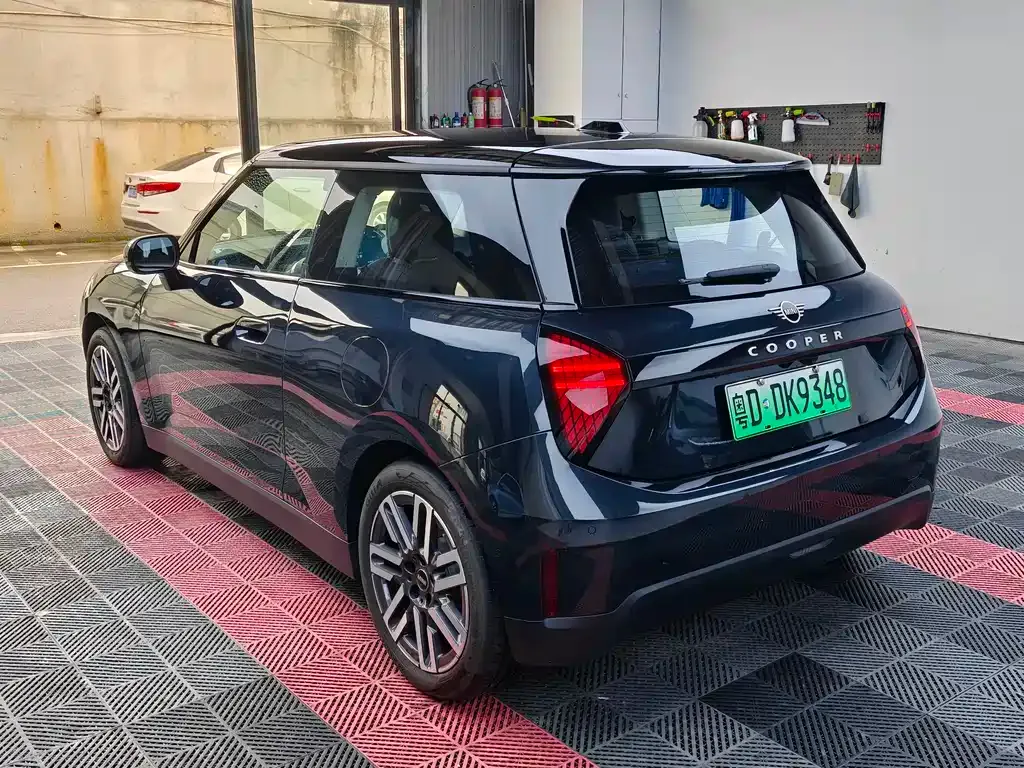 MINI Cooper EV — фото 10