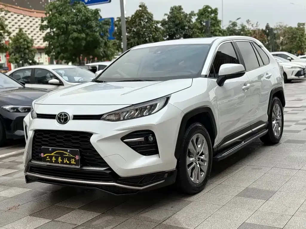 Toyota Wildlander — фото 1