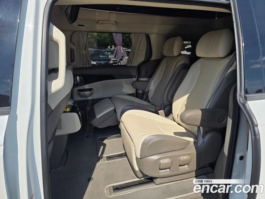 Kia Carnival 2022 из KR, фото 2
