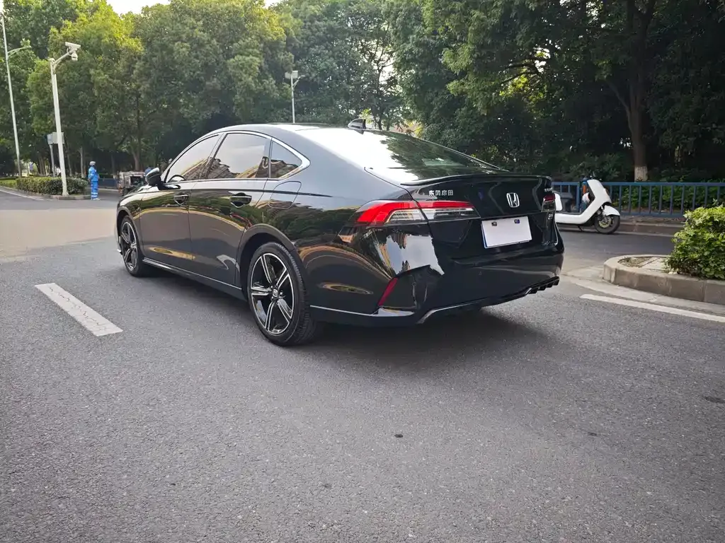 Honda Inspire — фото 5