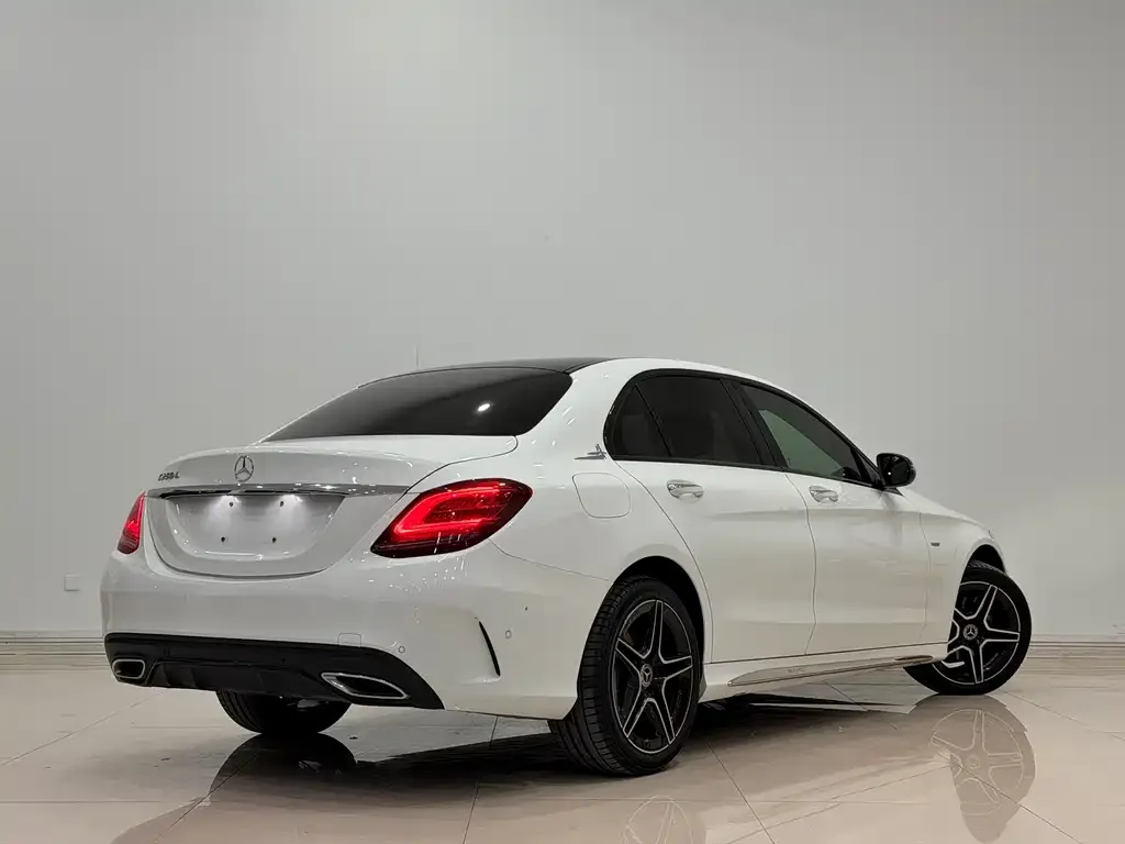 Mercedes-Benz C-Class — фото 2