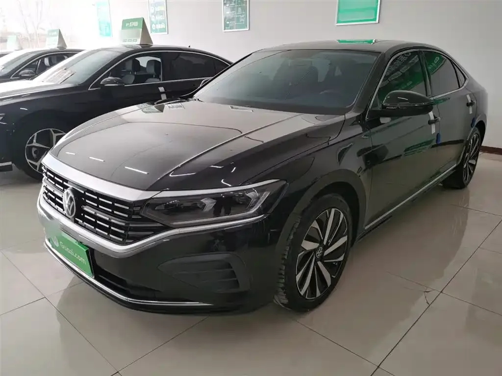 Volkswagen Passat — фото 1