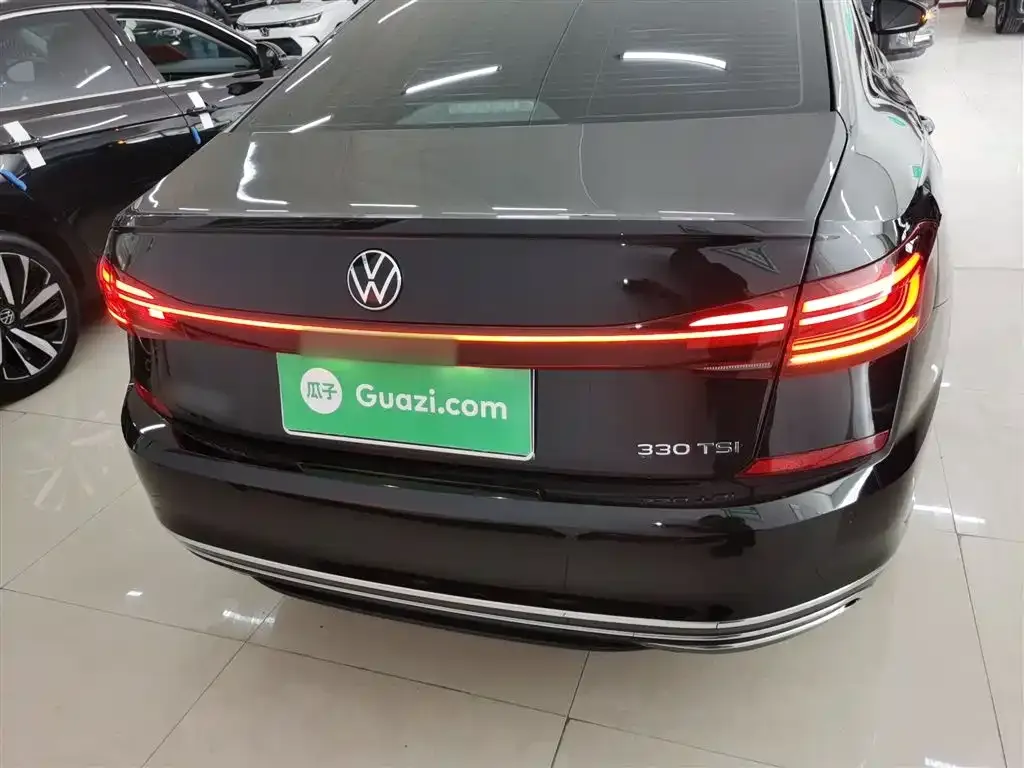 Volkswagen Passat — фото 7