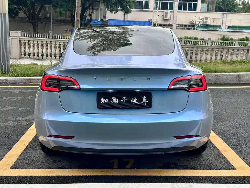 Tesla Model 3 — фото 6