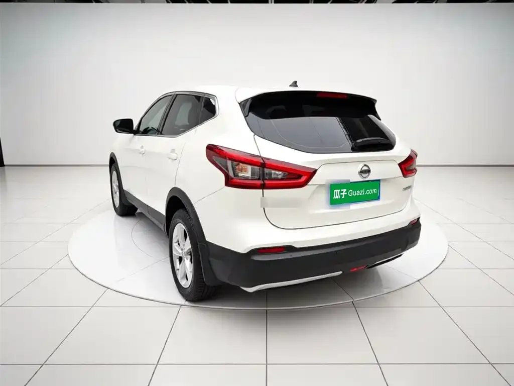 Nissan Qashqai — фото 5