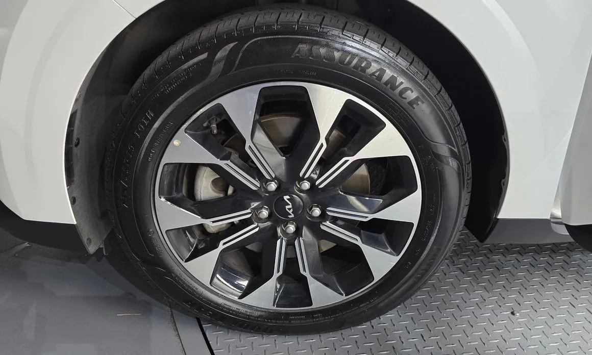 Kia Carnival 2023 из KR, фото 9