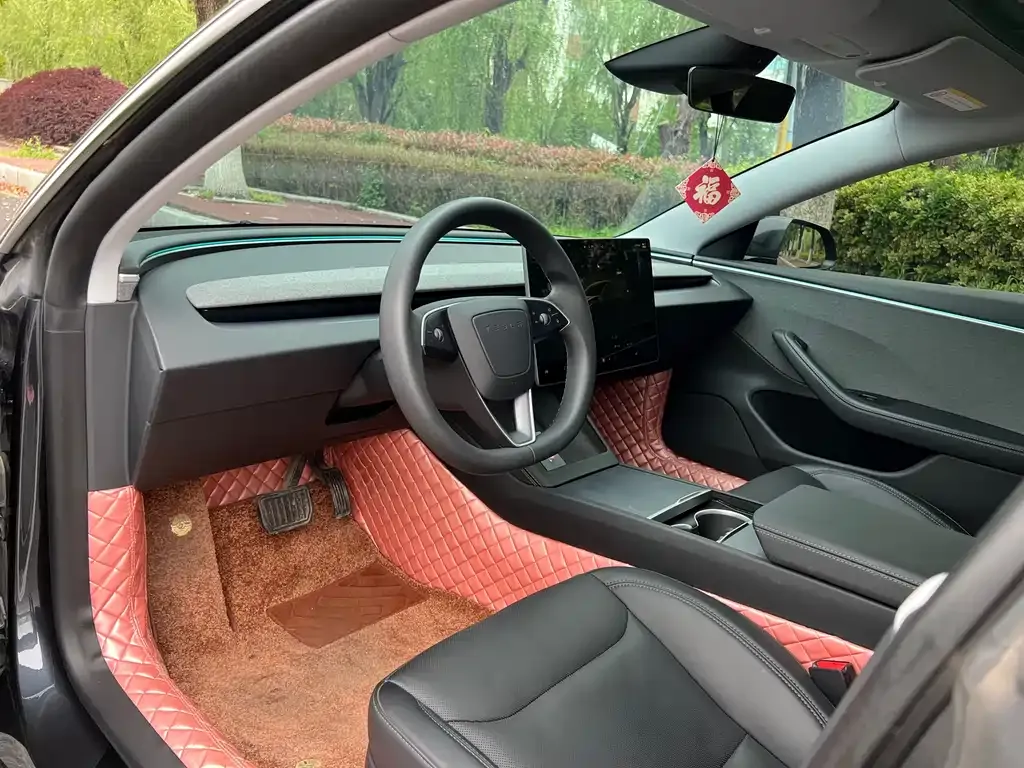 Tesla Model 3 — фото 2