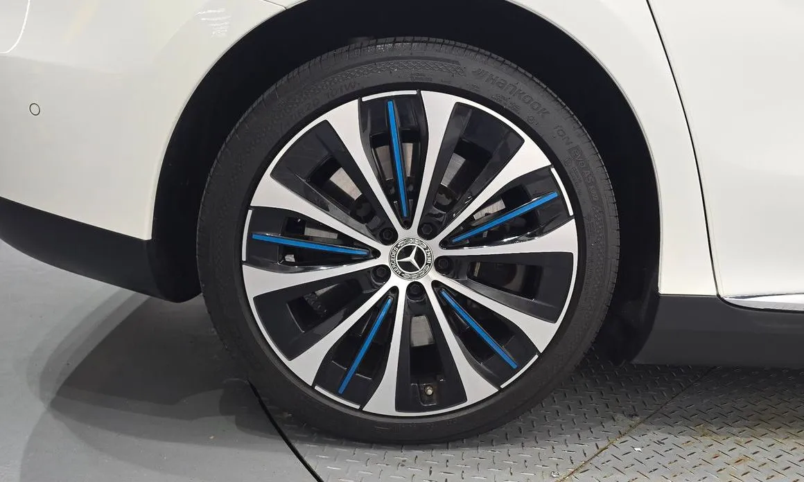 Mercedes-Benz EQE 2023 из KR, фото 7